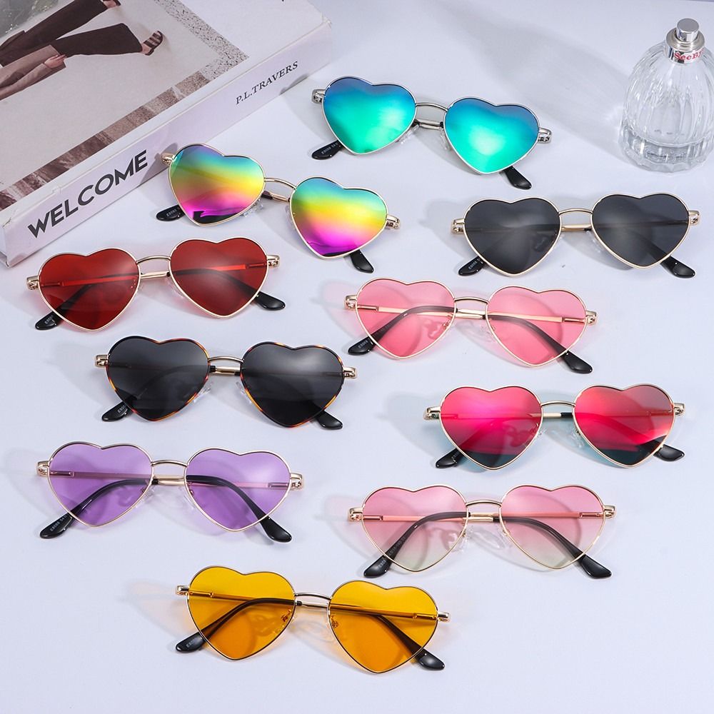 Women'S Accessories In The 90S - نظارات شمسية على شكل قلب ،